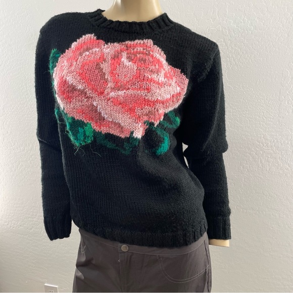 Vintage- black hand knit pink rose sweater- s/m - Picture 3 of 15